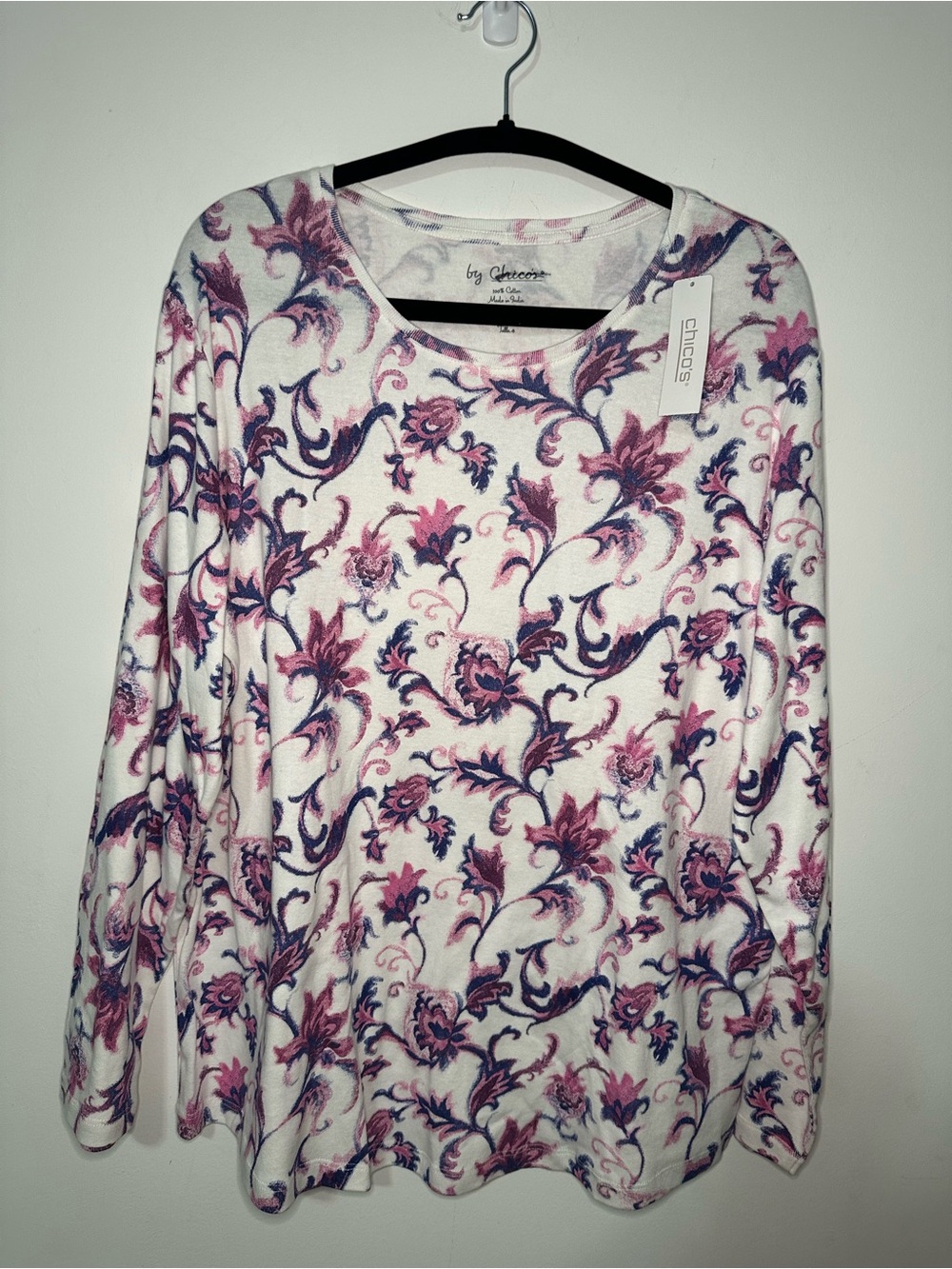 Chico’s Floral Scroll Scoop Neck Tee SZ 4 Long Sleeve White/ purple